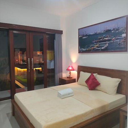 D&D Homestay Pesanggaran Exterior photo